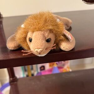 Roary the lion beanie baby